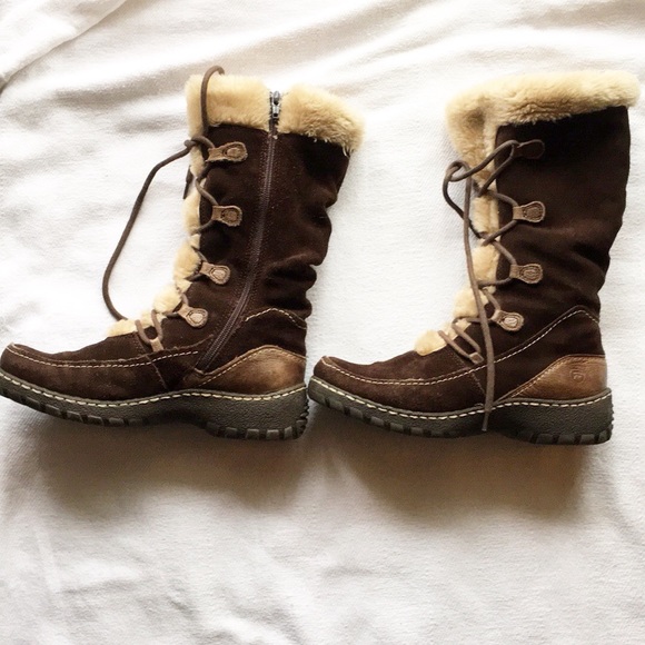 BareTraps Shoes - BareTraps brown boots w/ tan faux fur lining sz 8M
